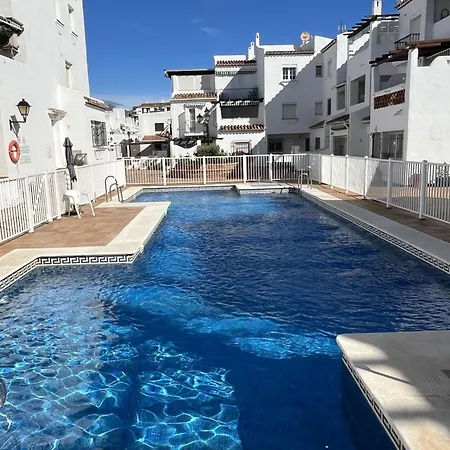 Flamencos, Puerto De La Duquesa *